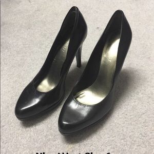 Nine West Black Pumps